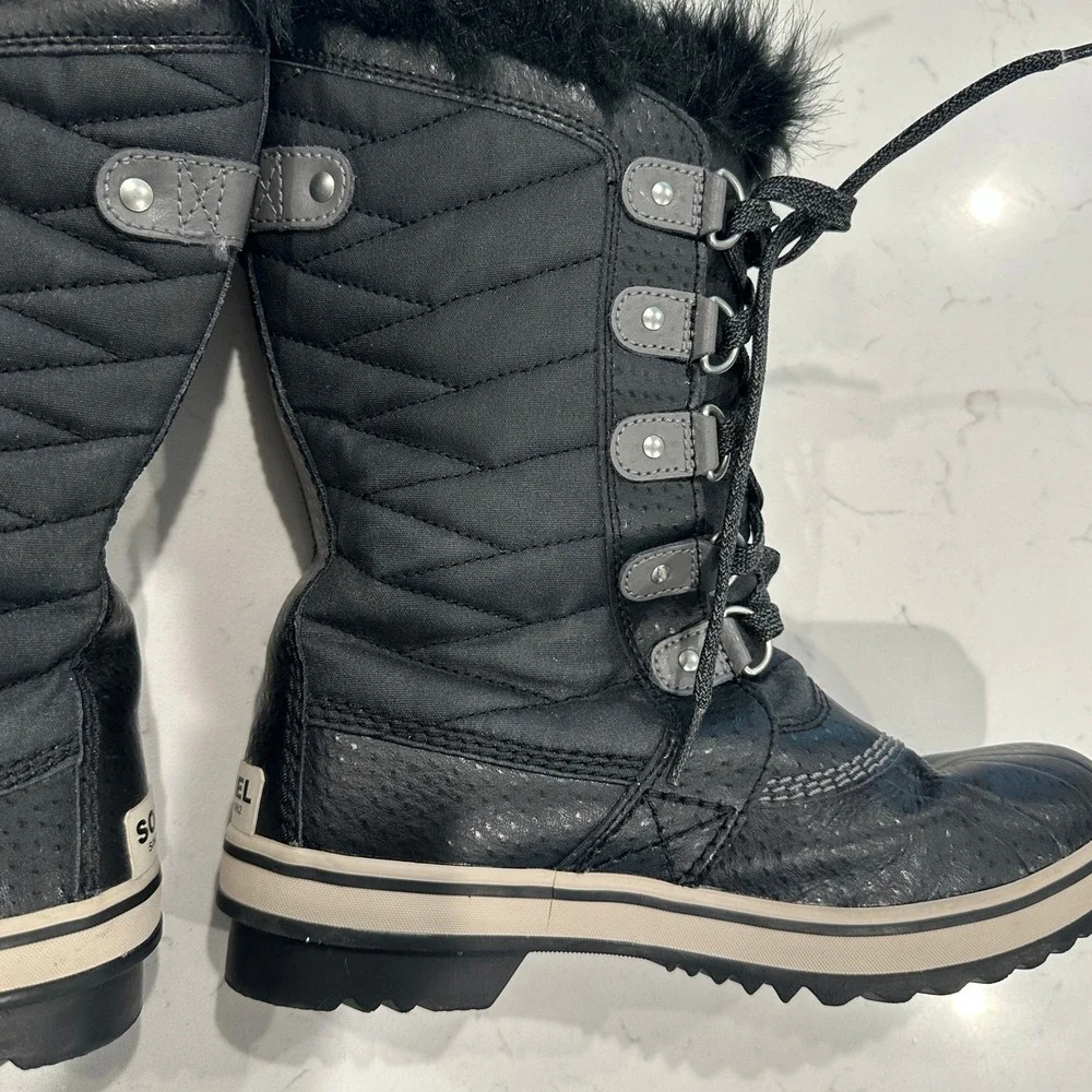 Sorel Tofino II Black Faux Fur Waterproof Winter Boots NY2419-010 Womens 5